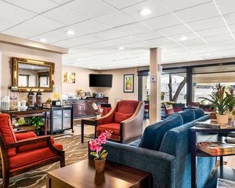 SureStay Plus by Best Western Reading North - Reading - Area lounge