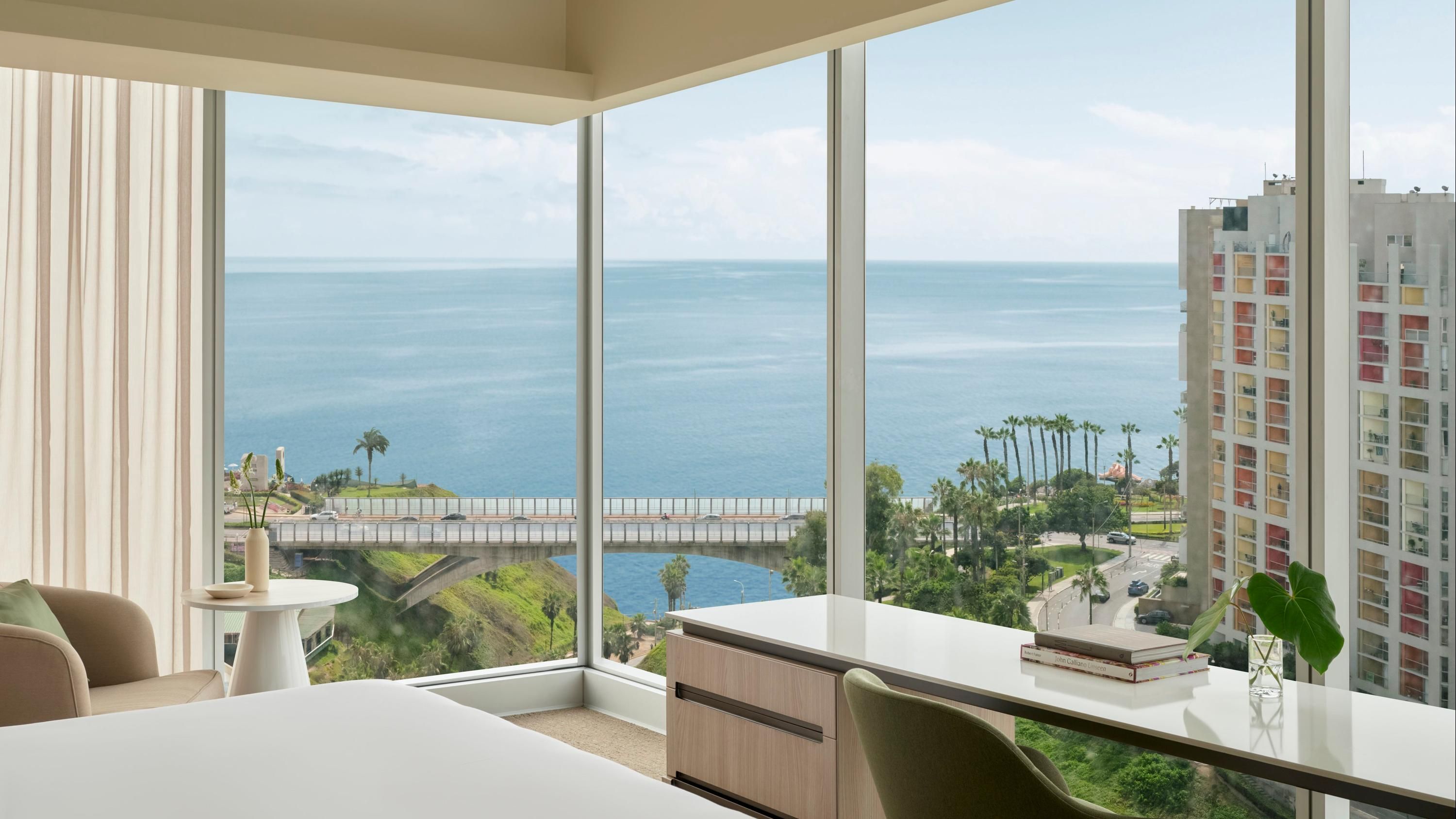 سوما هوتل، فينيت كوليكشن باي آيتش جي - ليما - شرفة