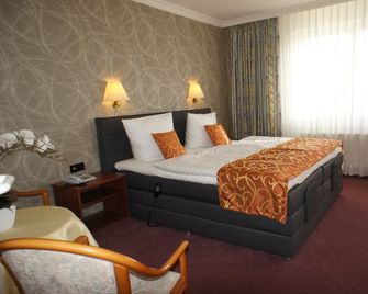 Hotel Pesterwitzer Siegel - Freital - Bedroom