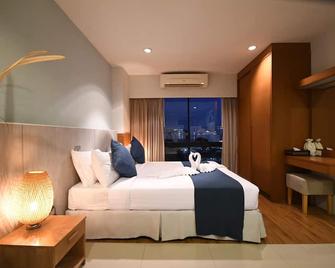 Crystal Jade Hotel - Rayong - Schlafzimmer