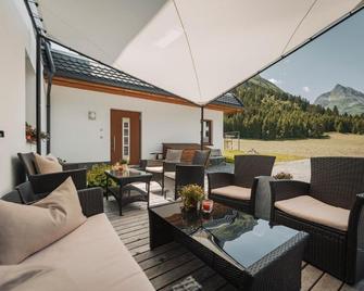 Hotel Alpina - Galtur - Innenhof