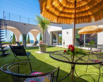 La Cabri 5 Chambres Piscine - Cabris - Patio