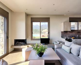 Euphoria Suites - Avia - Sala de estar