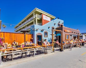 Surfer Beach Hotel - סן דייגו - בניין