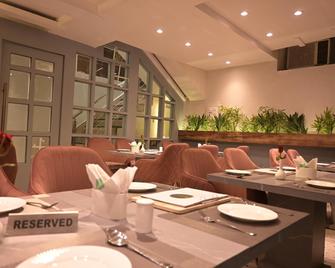 Platinum Inn - Prayagraj - Restaurante