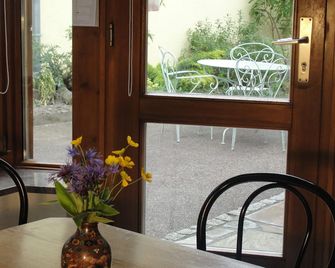 Former farmhouse at the heart of nature - Breitenbach-Haut-Rhin - Restaurant