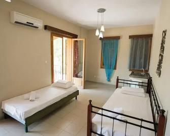 Thimeli Hotel - Lygourio