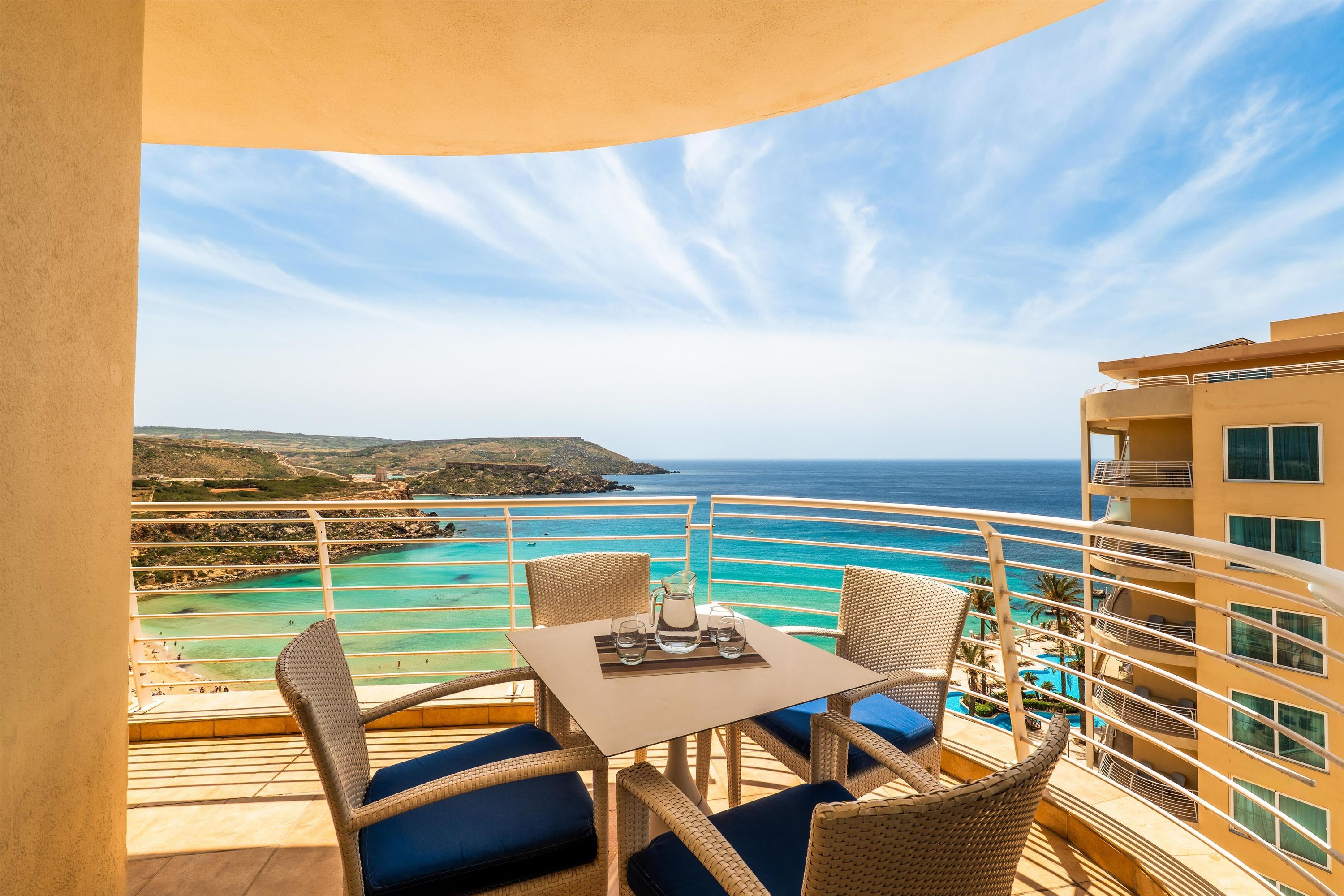 Radisson Blu Golden Sands Resort & Spa, Golden Bay - Mellieħa - Balkon