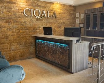 Ciqala Suites Hotel - San Juan - San Juan - Receptie