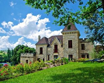 manoir de la malartrie - Vézac - Building
