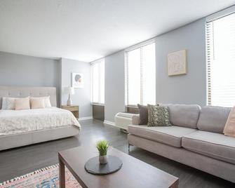 Landing at Three Rivers - Studio in Central Fort Wayne - Fort Wayne - Bedroom