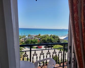 Anetis Beach Hotel - Tsilivi - Balcón