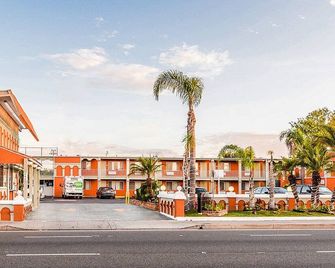 Aqua Venture Inn - Long Beach - Edificio