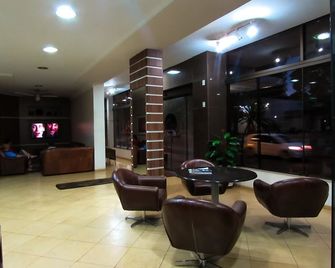 Dourados Center Hotel - Dourados - Lobby