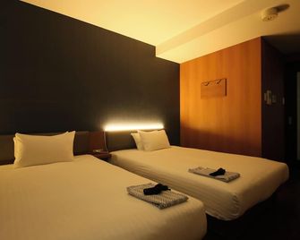Hotel Trad - אוסקה - חדר שינה
