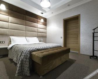 Sky Lux Hotel - Naberezhnye Chelny - Camera da letto