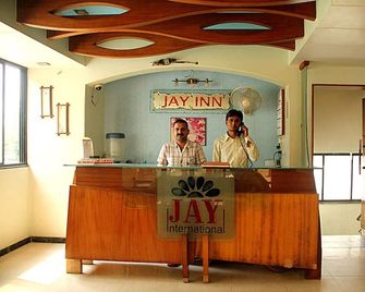 Hotel Jay International - Vapi - Rezeption