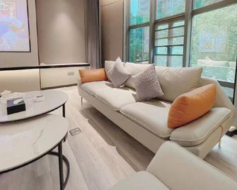 Jieyang Victoria Holiday Business Hotel - Jieyang - Bedroom