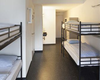 ذي آش - انتورب - غرفة نوم