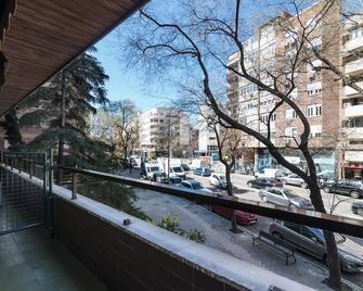 Roisa Hostal Boutique - מדריד - מרפסת