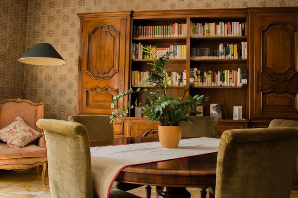 Locanda Dei Buoni e Cattivi - קליארי - טרקלין