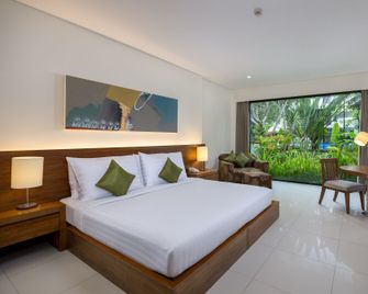 Taksu Sanur Hotel - דנפסאר