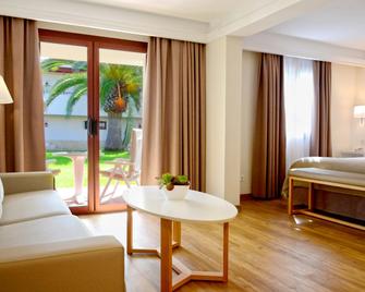 Suite Hotel Atlantis Fuerteventura Resort - Corralejo - Phòng khách