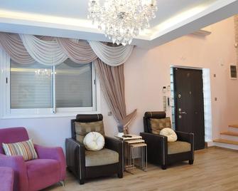 Villa Zeytin, 4-bedroom villa, private pool - Kusadasi - Salon