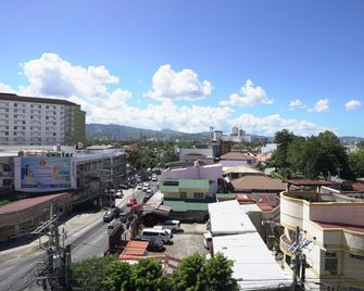Alpa City Suites Hotel - Mandaue City - Näkymät ulkona