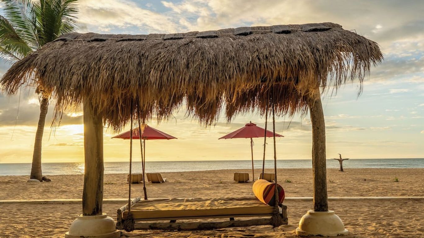 Dolphin Beach Resort