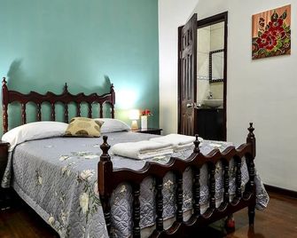 Guacamaya Room - Casa Armenta B&B - San Pedro Sula - Habitación