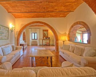 House with BBQ & garden - Mondragone - Soggiorno
