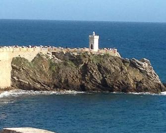 Farmhouse with swimming pool 2 km away from the sea - Piombino
