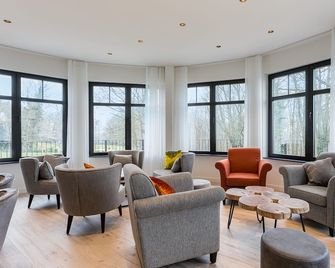 Villa on estate with sauna and views - Ruien - Lounge