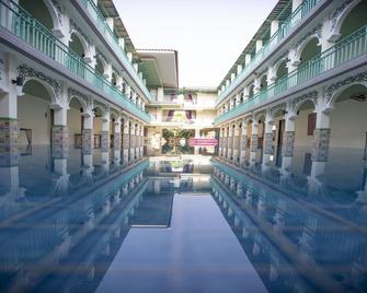 The Grand Morocc Hotel - Mae Rim - Pool