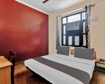 Hotel O Sector 19 Dwarka - Gurugram - Bedroom