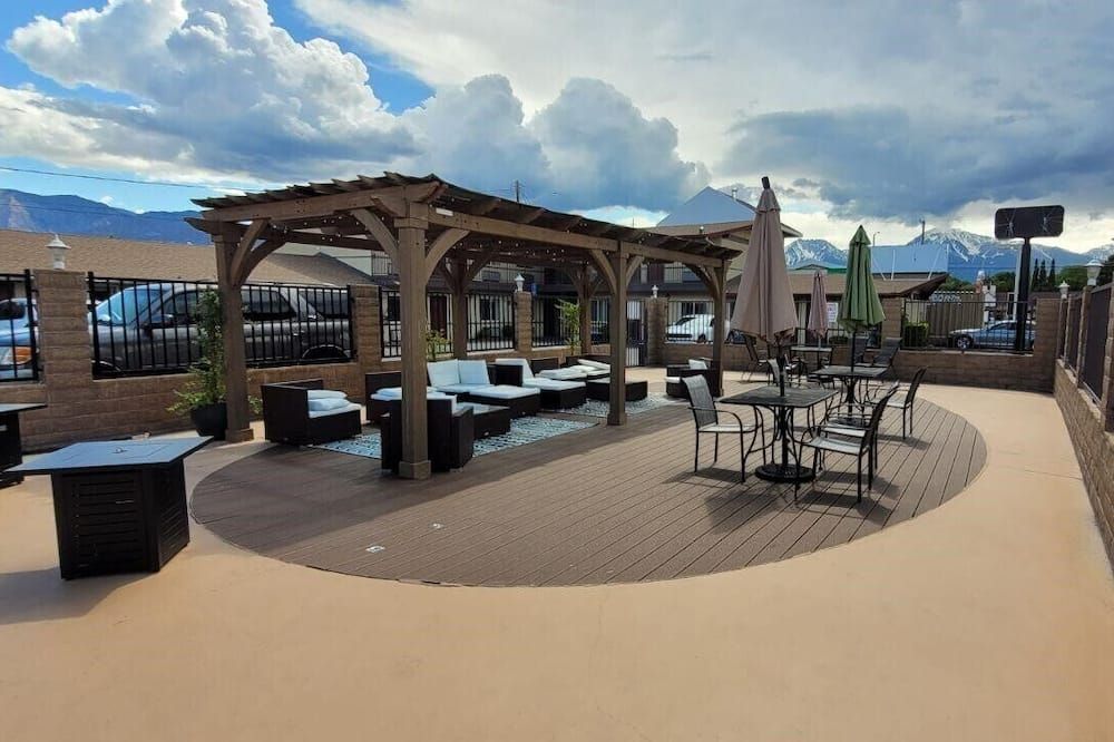 Quality Inn Bishop near Mammoth - Bishop - Patio
