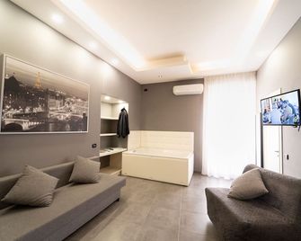 P.C. Boutique H. Napoli Centro - נאפולי - סלון