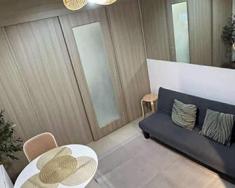 Asia Enclaves - Muntinlupa - Salon