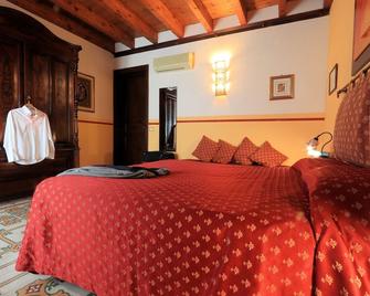 Sicilia Ovest - Domus Mariae Charming Apartments with Balcony - Castellammare del Golfo - Camera da letto