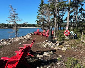 Ocean Front Cottage On Quiet Birch Harbor - Gouldsboro - Playa