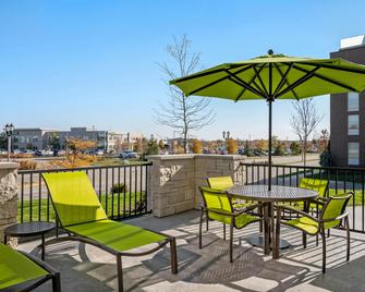 SpringHill Suites by Marriott Menomonee Falls - Menomonee Falls - Balcony