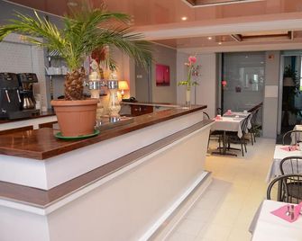 拉克魯瓦德馬爾特酒店 - 瑟堡 - 餐廳