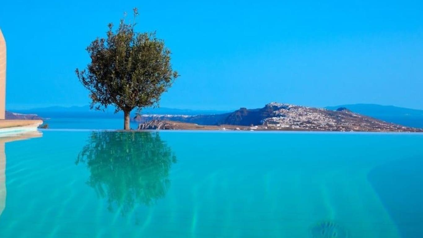 فوريينا جالري سويتس