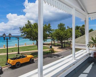 Ocean front 2 bedrooms suite with personal balcony - Frederiksted - Balcón