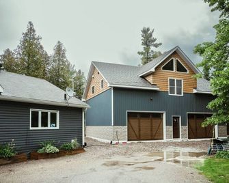 Waterfront Lux Loft 2 Bedroom Perfect Fo - Bryson - Building