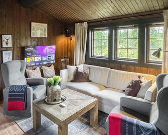 Pet Friendly Home In Østby With Wifi - Østby - Sala de estar