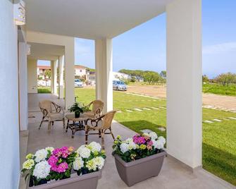 Stella Marina Camere Sul Mare - Budoni - Innenhof