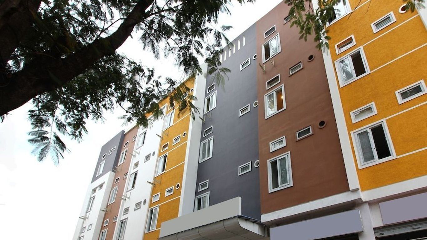 OYO 13636 Sri Vinayaka Grand