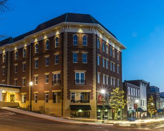 The Mount Vernon Grand Hotel - Mount Vernon - Building